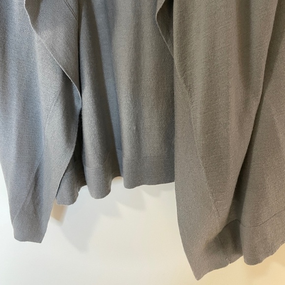 Max Studio 100% Extra Fine Merino Wool Sweater - Picture 4 of 9